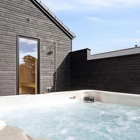 5 Star In Holiday home *